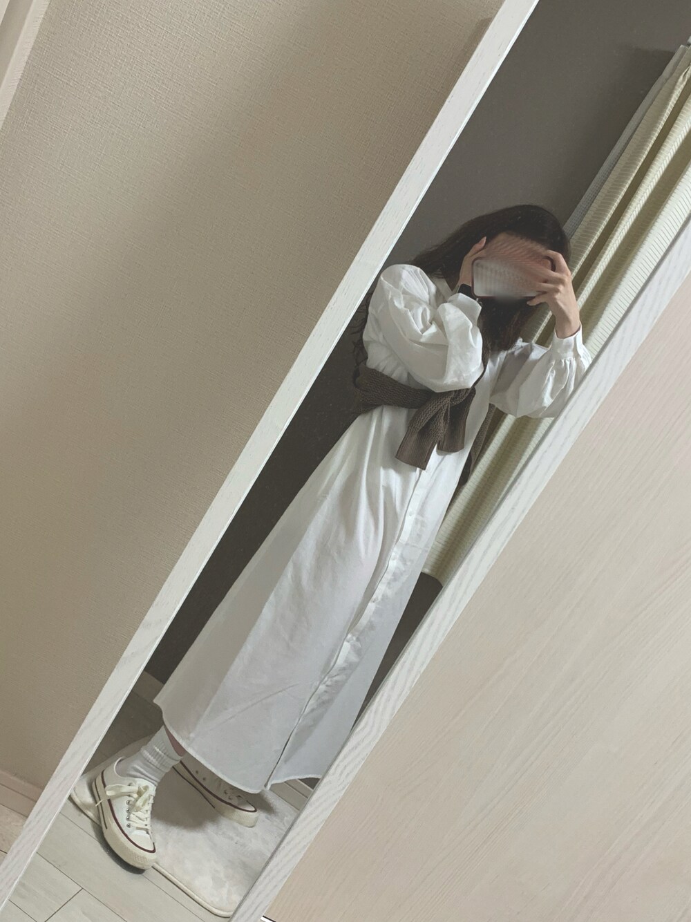 「GUコーデ、GU、低身長、低身長コーデ、低身長女子、GRL、秋のコーデ」｜「GUのアイテム（シャツワンピース、ホワイト系）」を使った、ばにら🐰🔥さん（レディース・150cm）の秋コーディネートの1枚目の写真