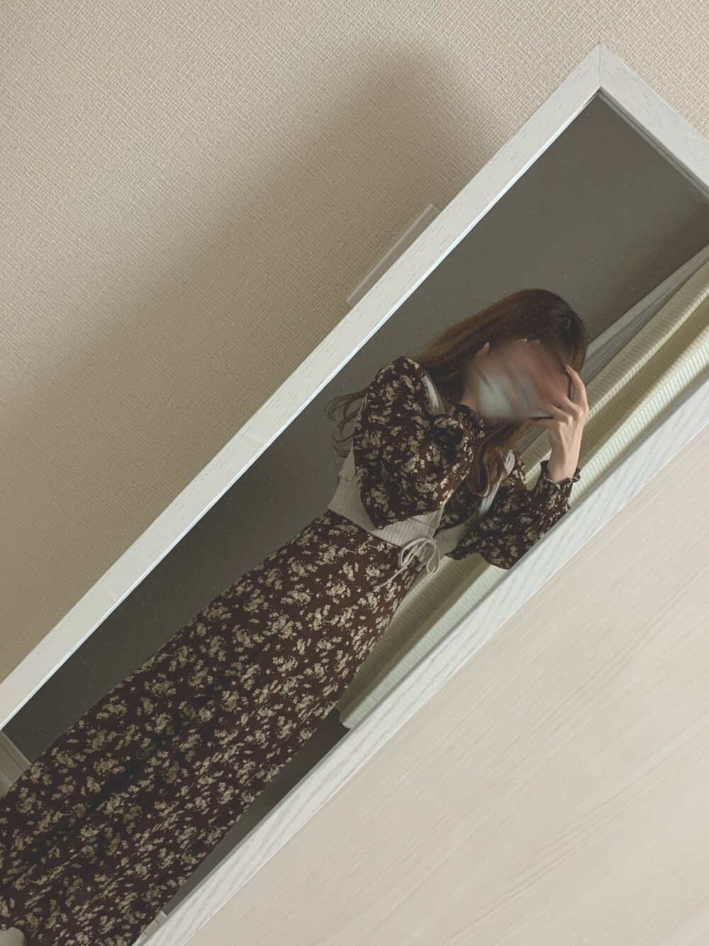「秋服、休日スタイル、低身長コーデ、低身長女子、低身長、GU、archives、ワンピース、ビスチェ」｜「GUのアイテム（その他トップス、ベージュ系）」を使った、ばにら🐰🔥さん（レディース・150cm）の秋コーディネートの1枚目の写真