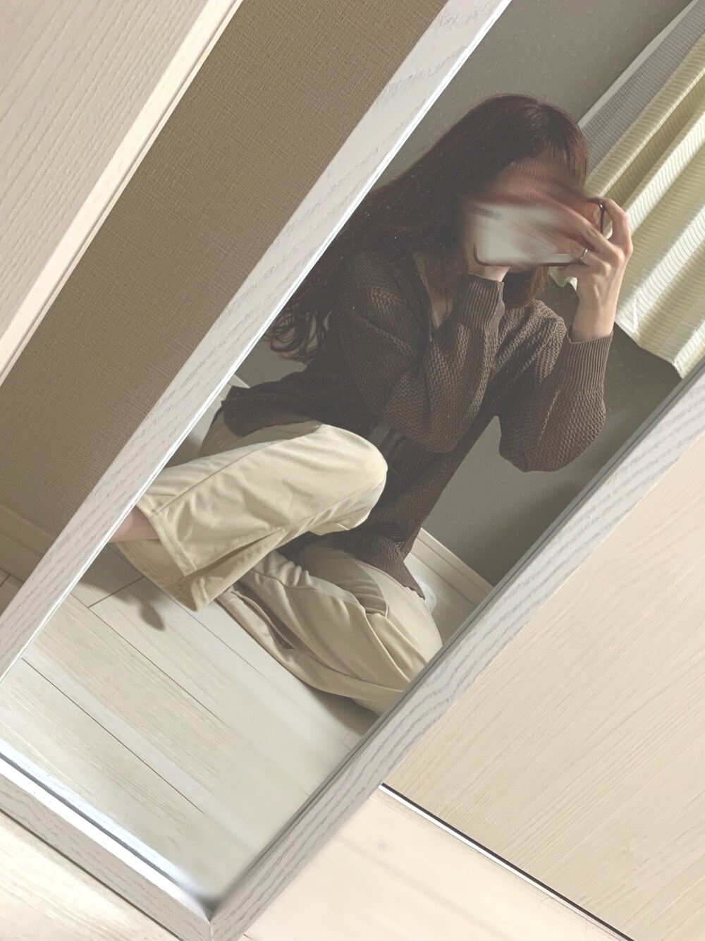 「秋先取りコーデ、秋服準備はじめました、休日コーデ、パンツスタイル、シンプル、GU、ハニーズ、Honeys、秋コーデ、150cm、150cmコーデ、低身長、低身長コーデ、低身長女子、低身長ママ」｜「GAL FITのアイテム（パンツ、ホワイト系）」を使った、ばにら🐰🔥さん（レディース・150cm）の秋コーディネートの1枚目の写真
