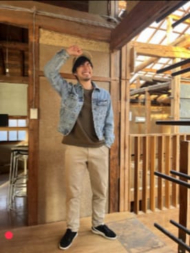 「アイテム（チノパンツ）」を使った、らぎ」さん（メンズ・182cm）の秋コーディネート