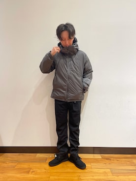 「グラミチ」｜「アイテム（ダウンジャケット/コート）」を使った、内田貴行さん（メンズ・174cm）の秋コーディネート