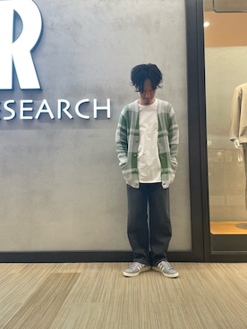 「URBAN RESEARCH（アーバンリサーチ）のアイテム（スニーカー）」を使った、内田貴行さん（メンズ・174cm）の春コーディネート