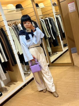 「アイテム（ショルダーバッグ）」を使った、おにいさん（メンズ・158cm・40代）の秋コーディネート