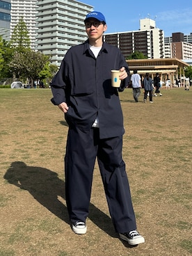 「urbsのアイテム（スラックス、ブルー系）」を使った、takutanian88さん（メンズ・168cm）の春コーディネート
