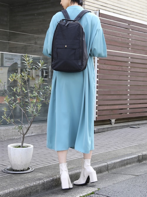 そらとみどり確認専用 セール】【toleur】ウォッシュナイロン×カウレザー リュック