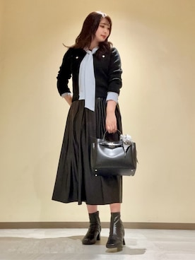 「INDIVI（インディヴィ）の【洗える】ジョーゼットボウタイブラウス（シャツ/ブラウス、ブルー系）」を使った、ayaさん（レディース・170cm）の冬コーディネート