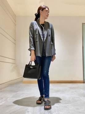 「INDIVI（インディヴィ）のパール調ボウタイネックレス（ネックレス、ゴールド系）」を使った、ayaさん（レディース・170cm）の秋コーディネート