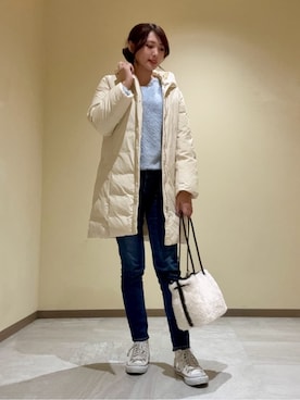 「INDIVI（インディヴィ）の【撥水／洗える】ステッチレス ロングダウンコート（ダウンジャケット/コート、ホワイト系）」を使った、ayaさん（レディース・170cm）の冬コーディネート