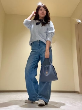 「INDIVI（インディヴィ）の【合皮／ミドルサイズ】春カラーフォルムバッグ（ハンドバッグ、ブルー系）」を使った、ayaさん（レディース・170cm）の冬コーディネート