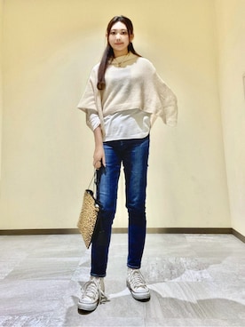 「INDIVI（インディヴィ）の【通年活躍！褒められデニム】スキニー デニムパンツ（デニムパンツ、ブルー系）」を使った、ayaさん（レディース・170cm）の秋コーディネート