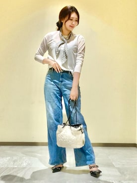 「INDIVI（インディヴィ）のストレッチシアーロングTシャツ（Tシャツ/カットソー、ホワイト系）」を使った、ayaさん（レディース・170cm）の秋コーディネート