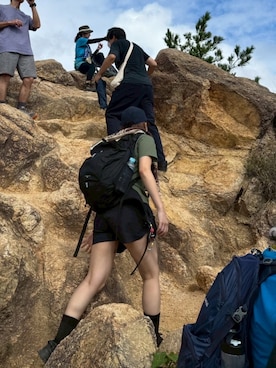 「アイテム（バックパック/リュック）」を使った、ゆさん（レディース・152cm）の秋コーディネート