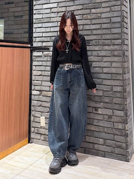 「PBLIM（ページボーイリム）の《UNISEX》スラブブリーチデニム（デニムパンツ）」を使った、misakiさん（レディース・166cm）の秋コーディネート