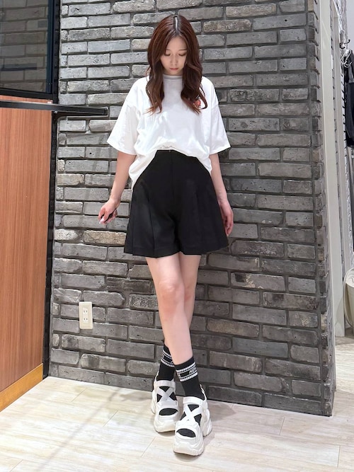 ★パリ発 maje★ゆるやか プリーツ ハイウエスト ショートパンツ ☆パリ発 maje☆ゆるやか プリーツ ハイウエスト ショートパンツ