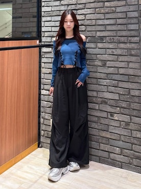 「PAGEBOY（ページボーイ）のレースアップリブロングスリーブ×タンクSET（ニット/セーター、ブルー系）」を使った、misakiさん（レディース・166cm）の秋コーディネート