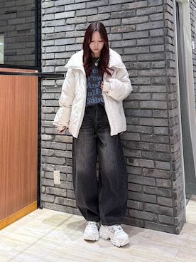 「PBLIM（ページボーイリム）の《UNISEX》スラブブリーチデニム（デニムパンツ）」を使った、misakiさん（レディース・166cm）の秋コーディネート