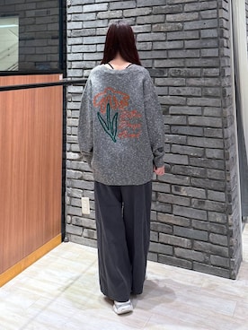 「PBLIM（ページボーイリム）の《UNISEX》コーデュロイベルトパンツ（その他パンツ、グレー系）」を使った、misakiさん（レディース・166cm）の秋コーディネート