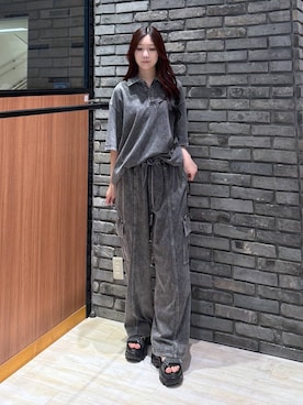 「PAGEBOY（ページボーイ）の≪S/M/Lの3サイズ展開≫ モードバックルスポサン（サンダル、グレー系）」を使った、misakiさん（レディース・166cm）の夏コーディネート