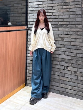 「PAGEBOY（ページボーイ）のプラットチャンキースニーカー（スニーカー、ブラック系）」を使った、misakiさん（レディース・166cm）の秋コーディネート