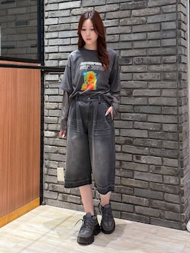「PBLIM（ページボーイリム）のアイテム（Tシャツ/カットソー）」を使った、misakiさん（レディース・166cm）の秋コーディネート