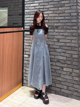 「PAGEBOY（ページボーイ）の＜まるでデニム見え！/紫外線カット/ストレッチ＞マルデニキャミワンピース（ワンピース、ブルー系）」を使った、misakiさん（レディース・166cm）の夏コーディネート