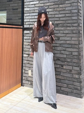 「アイテム（スウェットパンツ）」を使った、misakiさん（レディース・166cm・20代）の秋コーディネート
