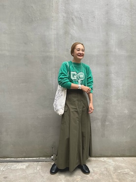 「SHENERY」｜「アイテム（スウェット）」を使った、kawashima_164cmさん（レディース・164cm）の秋コーディネート