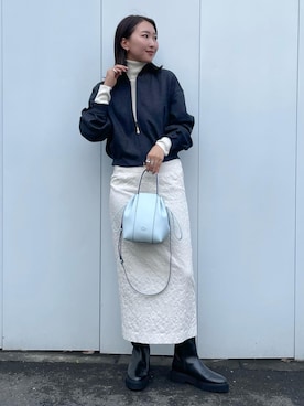 「ライトブルー」｜「アイテム（ブルゾン）」を使った、MOEさん（レディース・163cm）の秋コーディネート