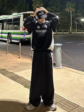 「NOMANUAL（NOMANUAL）の韓国ブランド NOMANUAL ノーマニュアル EMBLEM SWEATSHIRT オーバーサイズ スウェット 長袖トップス ロゴ刺しゅう ロゴスウェット スウェットシャツ ラグラン（スウェット、ブラック系）」を使った、ゆーすけ。さん（メンズ・176cm）の秋コーディネート