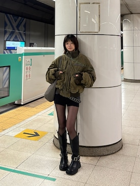 「アイテム（MA-1）」を使った、RENAさん（レディース・150cm）の秋コーディネート