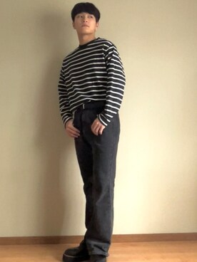 「UNIQLO（ユニクロ）のアイテム（Tシャツ/カットソー、ブラック系）」を使った、わたるさん（メンズ・177cm）の夏コーディネート