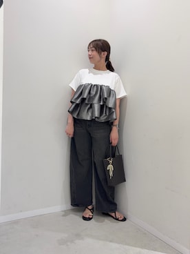「SENSE OF PLACE by URBAN RESEARCH（センスオブプレイスバイアーバンリサーチ）のシャイニーフリルドッキングカットトップ（T Shirts、ホワイト系）」を使った、maikoさん（レディース・154cm）の夏コーディネート