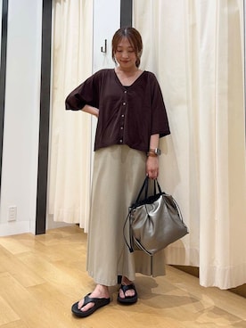 「アイテム（カーディガン/ボレロ、ブラウン系）」を使った、maikoさん（レディース・154cm）の夏コーディネート