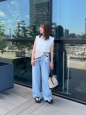「SENSE OF PLACE by URBAN RESEARCH（センスオブプレイスバイアーバンリサーチ）の『汗ジミ防止』SKINProofノースリーブロールTシャツ（タンクトップ、ホワイト系）」を使った、maikoさん（レディース・154cm）の夏コーディネート