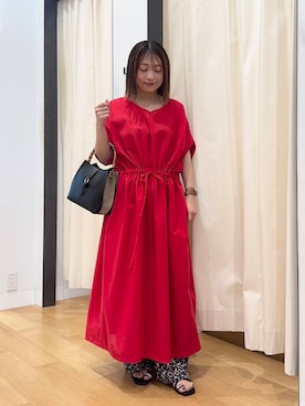 「URBAN RESEARCH DOORS（アーバンリサーチドアーズ）の『接触冷感/吸水速乾/イージーケア』フラワープリントドライタッチリラックスパンツ（その他パンツ）」を使った、maikoさん（レディース・154cm）の夏コーディネート