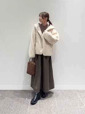 「アイテム（ムートンコート）」を使った、maikoさん（レディース・154cm）の冬コーディネート