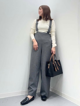 「アイテム（サロペット/オーバーオール、グレー系）」を使った、maikoさん（レディース・154cm）の秋コーディネート