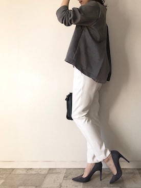 「M.deux（エムドゥ）のアイテム（スラックス）」を使った、M.deux  STAFF３さん（レディース・157cm）の冬コーディネート