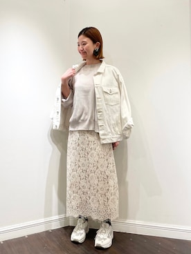 「テチチ(Te chichi)」｜「アイテム（デニムジャケット）」を使った、AKIRAさん（レディース・158cm）の春コーディネート
