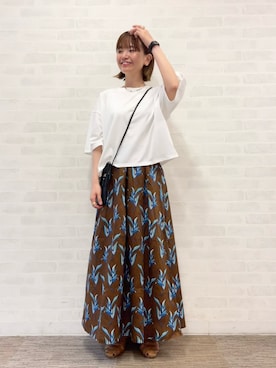 「みんなの白Tフェス」｜「アイテム（ハンドバッグ）」を使った、AKIRAさん（レディース・158cm）の夏コーディネート