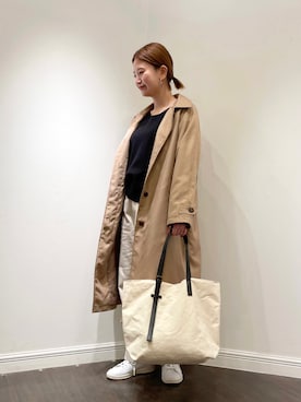 「白デニム」｜「アイテム（ステンカラーコート）」を使った、AKIRAさん（レディース・158cm）の冬コーディネート