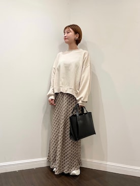 「スエット」｜「アイテム（その他）」を使った、AKIRAさん（レディース・158cm）の秋コーディネート