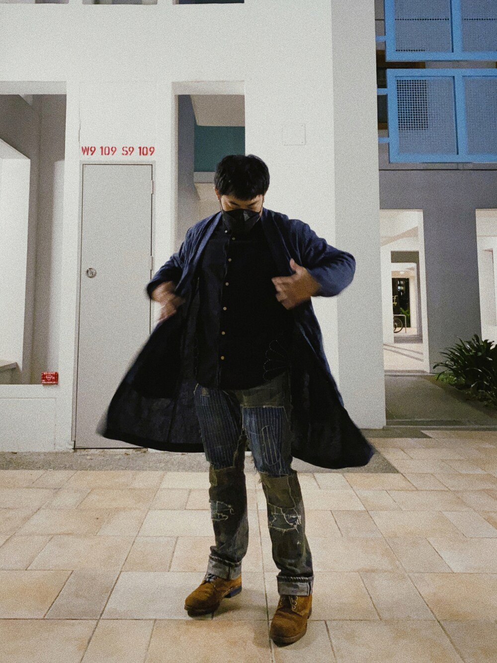 「indigo、visvim、NEIGHBORHOOD、MUJI、ootd、Americana、AMEKAJI」｜「NEIGHBORHOODのNeighborhood Miner Savage Denim Jeans（デニムパンツ、ブラック系）」を使った、thinkchinkさん（メンズ・169cm）の秋コーディネートの1枚目の写真