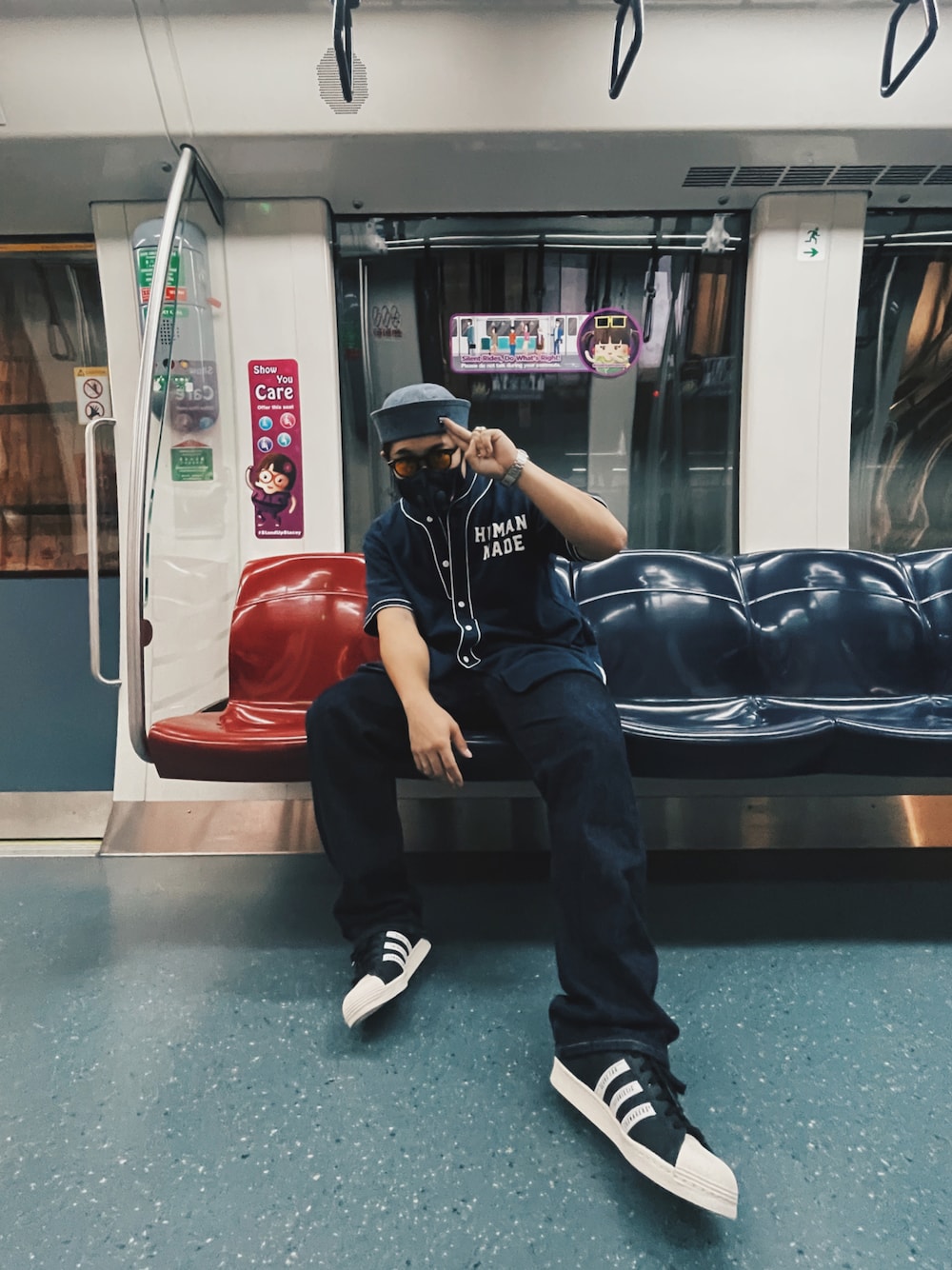 「ootd、HUMAN MADE、Levi's、adidas、superstar80's、Americana、streetstyle、LEVI'S VINTAGE CLOTHING、ヒューマンメイド」｜「Levi'sのLEVI'S(R) VINTAGE CLOTHING 1955モデル 501(R) JEANS NEW RINSE（デニムパンツ、ブルー系）」を使った、thinkchinkさん（メンズ・169cm）の夏コーディネートの1枚目の写真