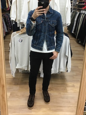 「アイテム（デジタル腕時計、ブルー系）」を使った、lasscalさん（メンズ・174cm）の秋コーディネート