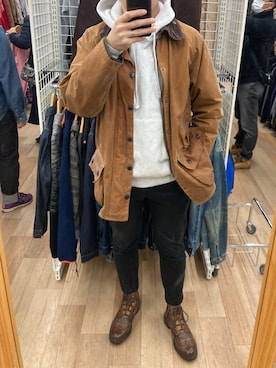「バブアー」｜「アイテム（アクセサリー）」を使った、lasscalさん（メンズ・174cm）の冬コーディネート