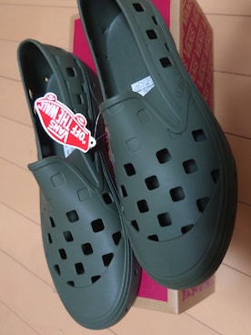 「VANS（バンズ）のアイテム（サンダル）」を使った、DANCEBALR..さん（メンズ・173cm）の秋コーディネート