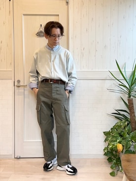 minus（−）　カーゴパンツ カーゴパンツを使った「ニューバランス327」のメンズ人気ファッション