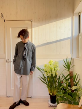 「ロングシャツ」｜「アイテム（財布/小物）」を使った、T2yさん（メンズ・170cm）の冬コーディネート