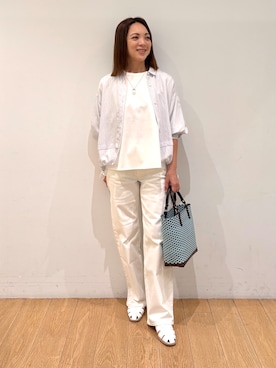 「INDIVI（インディヴィ）の【接触冷感／洗える／2WAY】ドロスト付 シアーシャンブレーシャツ（シャツ/ブラウス、ブルー系）」を使った、mikkoさん（レディース・159cm）の夏コーディネート